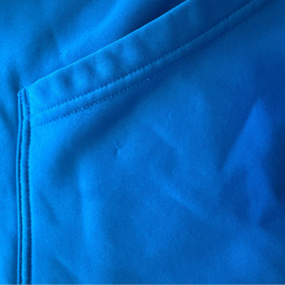 Under Armour Vibrant Blue Pullover with Logo - Picture 3 of 10